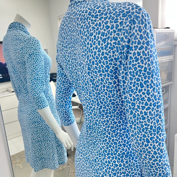 J. McLaughlin Catalina Blue Leopard Print Wrap Dress SZ S - Picture 2 of 11